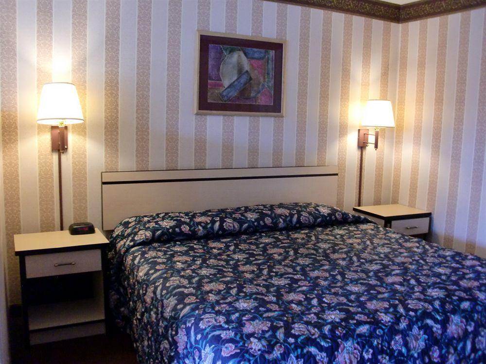 Travelstar Inn & Suites Κολοράντο Σπρινγκς Εξωτερικό φωτογραφία