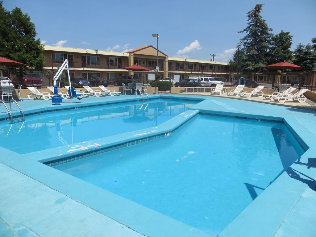 Travelstar Inn & Suites Κολοράντο Σπρινγκς Εξωτερικό φωτογραφία